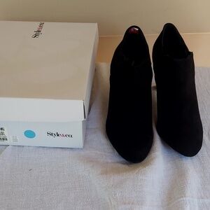 Style & Co Black Ankle Boot - Size 8.5
